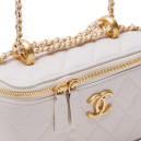 Сумка Classic Beige Lambskin Pearl Crush Vanity Bag B77890 F56488 FH750