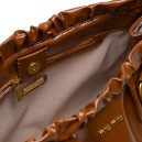 Сумка Brown Vitello Lux Leather Gathered Tote 5BC125 Q70 V7474 O ZAZ