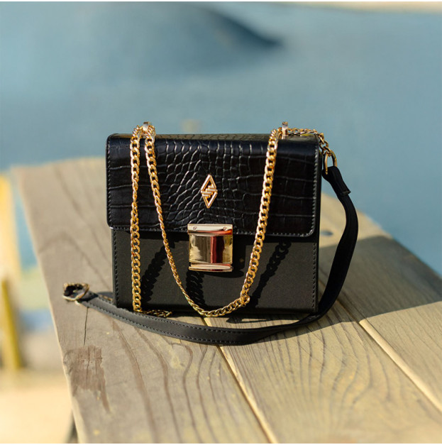 Aron Noble Black Bag